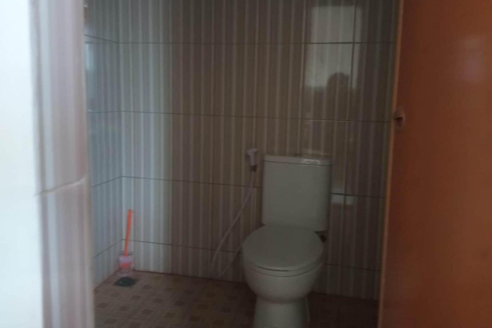 Oyo 93635 Rumah Singgah Cemara Syariah Pekanbaru Buitenkant foto